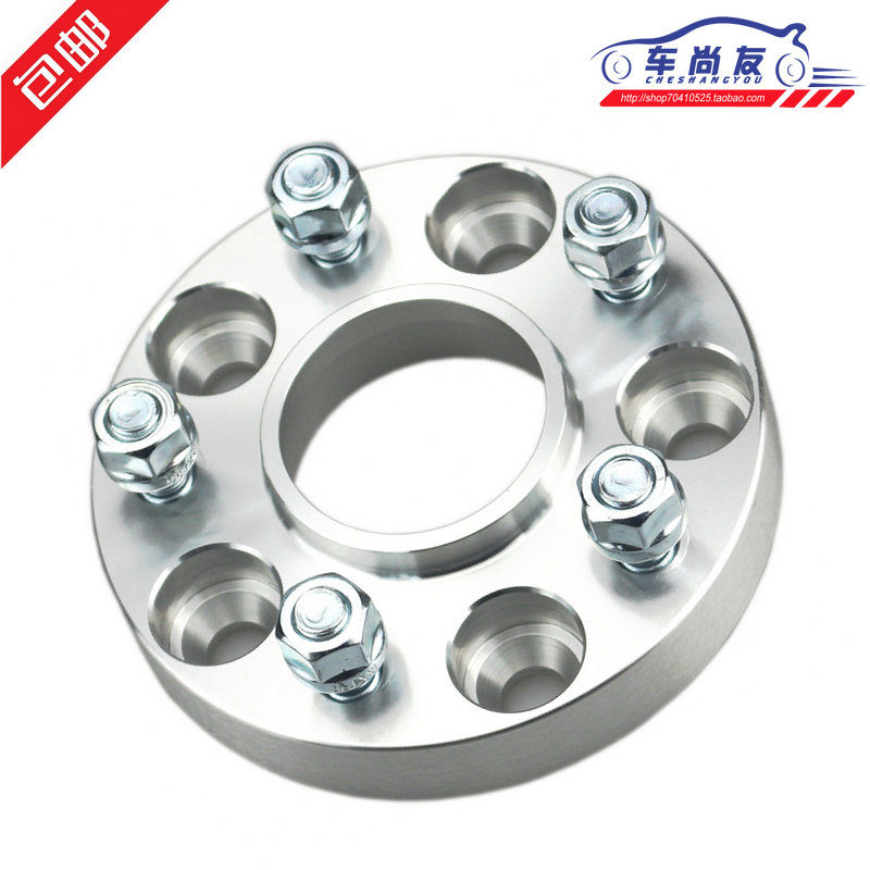 本产品采用CNC数控机床加工。尺寸精准，做工精细。不仅产品的外型采用数据加工，P.C.C（螺栓孔）C.B（中心孔）都采用加工中心数控加工，一次性成型。保证了汽车在加装了适配器后高速时不会抖动（歉意：在改装前汽车就没有抖动情况）。匹配螺丝强度机械达到高强度10.9级。（此价格为单个价格！）