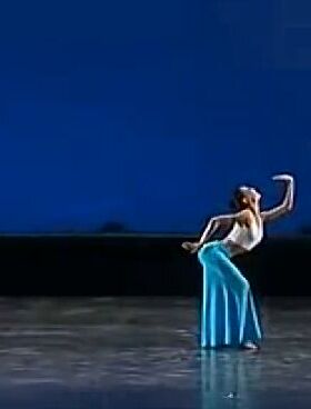 红果果舞台演出服傣家小妹走过来傣族舞蹈独舞民族服装桃李杯