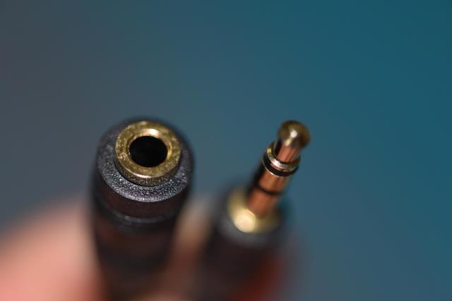 音乐耳机/手机耳机延长线 标准3.5mm直插   黑色/白色 粗线