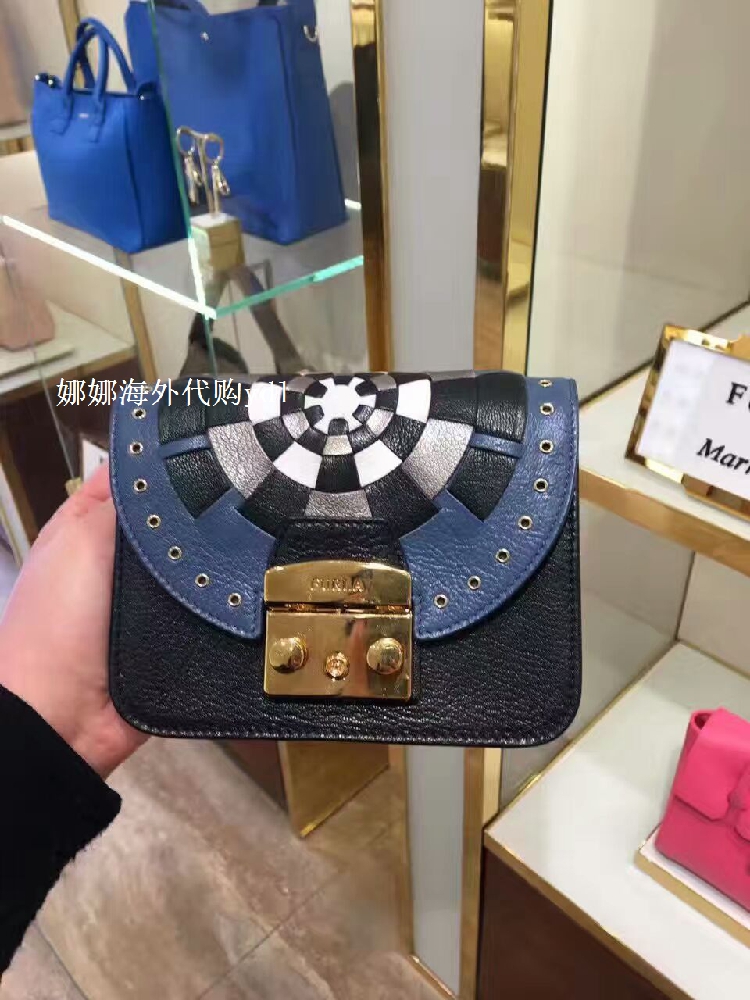 Òâ´óÀûÕýÆ·´ú¹ºFurlaܽÀ ÏÞÁ¿¿îÁ´Ìõ°ü С·½°ü Ůʿµ¥¼ç°ü ´øËø