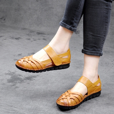 民族风手工缝制平底女鞋夏季真皮凉鞋女软底包头透气中年妈妈凉鞋