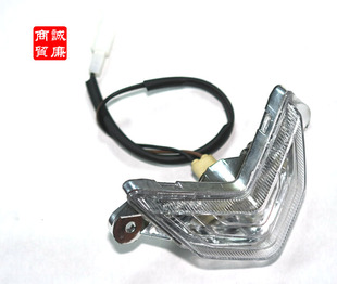 踏板车弯刀优客110T摩托车前大灯位置灯小灯(含灯泡) 16040050x34
