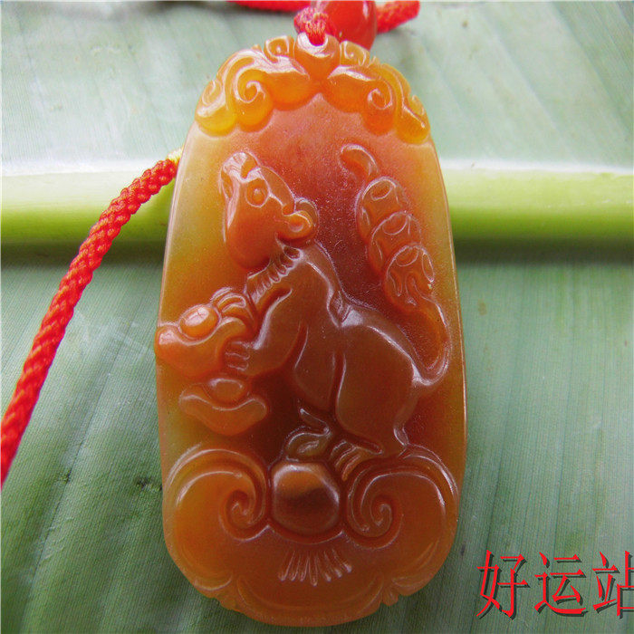 促销新款黄龙玉十二生肖吊坠玉石运财鼠挂件宝石玉佩珠宝首饰收藏