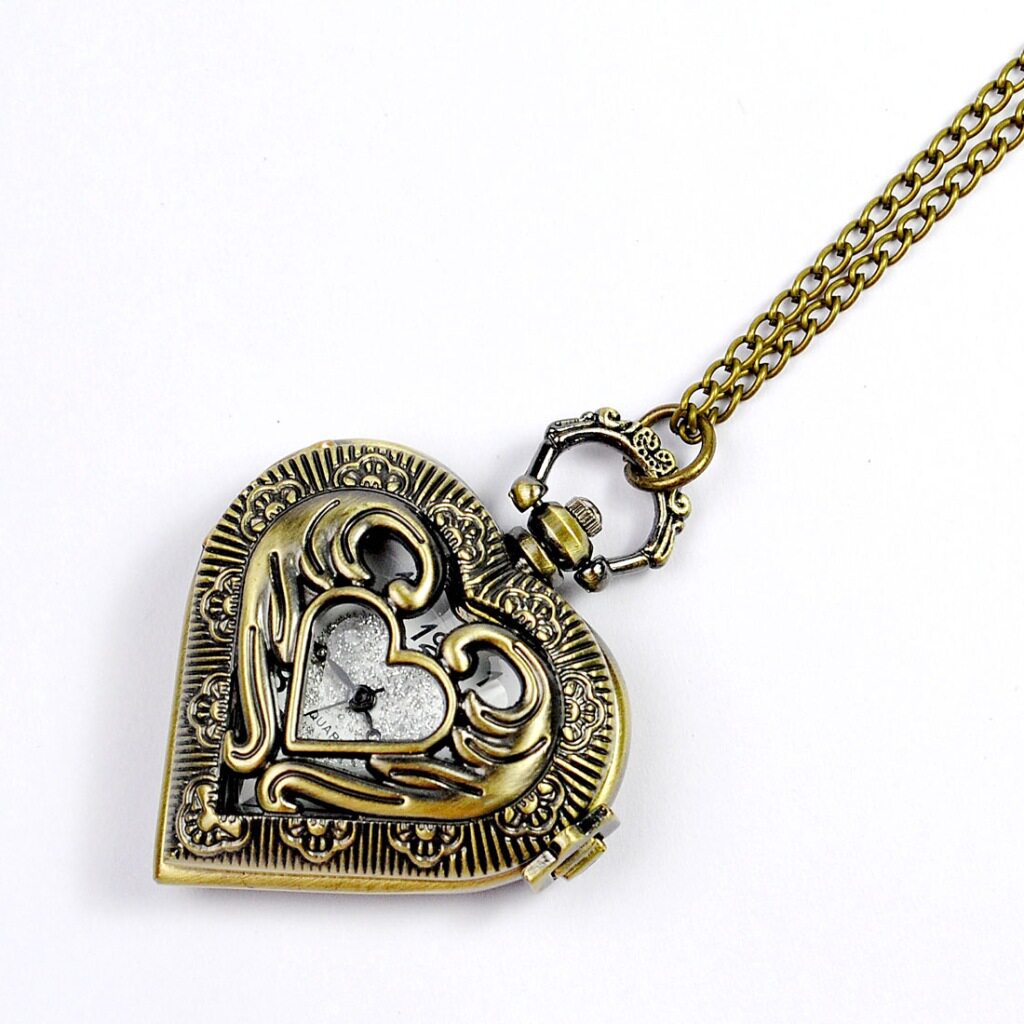 心型带钻欧式怀表 复古镂空心形大怀表镂花挂表6093