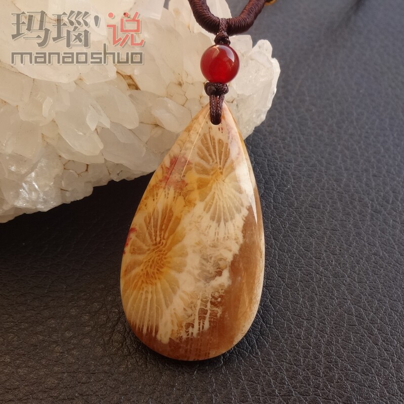 天然珊瑚玉水滴吊坠复古百搭女款