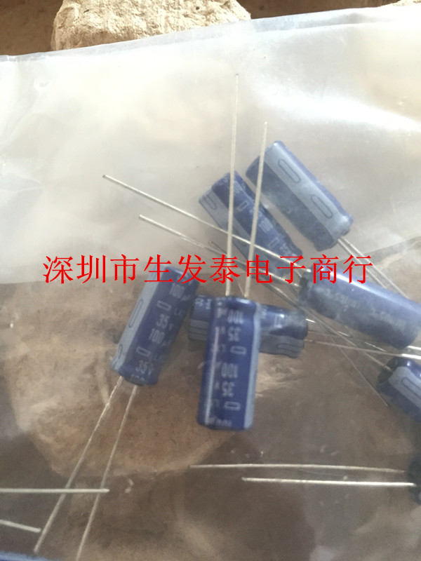 全新原装 日本黑金刚铝电解电容35V100UF 体积6X17