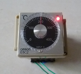 特价送底座E5C2-R20K指针式温控仪K 400度温度控制调节器温控表