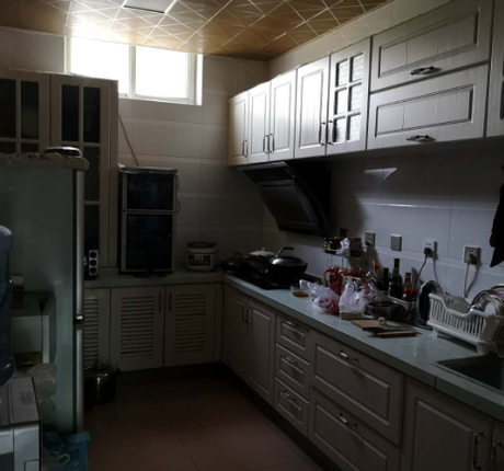 南更大街商业房183号