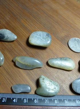 20787新疆和田玉龙喀什河和田玉青花籽料原石 10颗