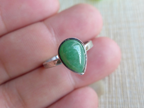 翡翠戒指纯银镶水滴蛋面戒面女款冰种老坑淡豆绿色缅甸天然aa货61