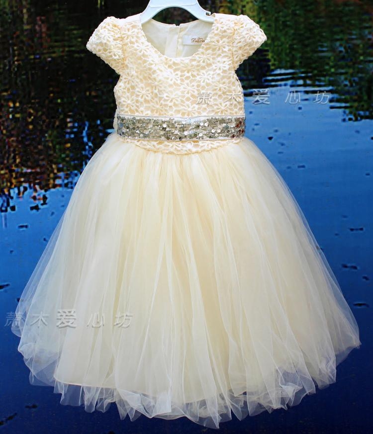 日单鹅黄色儿童公主裙