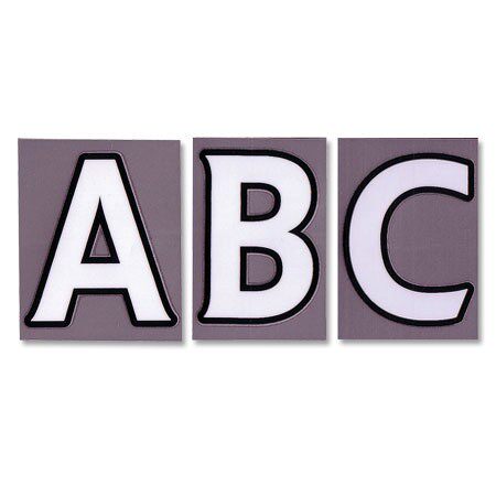 英超2007-13赛季用球员版绒字 2013-17赛季使用球员版胶质 字母