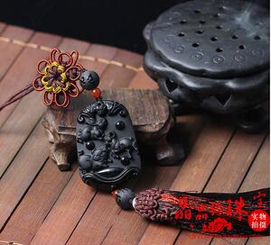 和合旺运牌 猪兔羊三合贵人吉祥物车挂保岁三合通关饰品羊兔拱福
