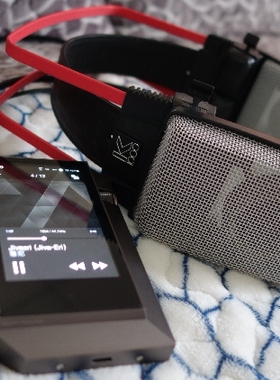 AKG/爱科技 K1000  成色完 / 美 1W编号 黄盒 有音响转接线