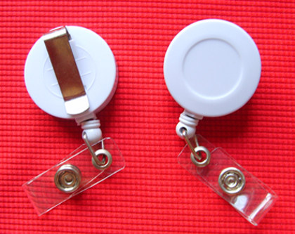 圆形易拉扣 易拉得 证件扣 证件夹 伸缩扣 伸缩夹 高弹性大量现货