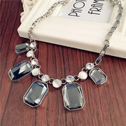 Love elegant aristocratic temperament clavicle chain Korea short necklace accessories women accessories pendant necklaces-mail