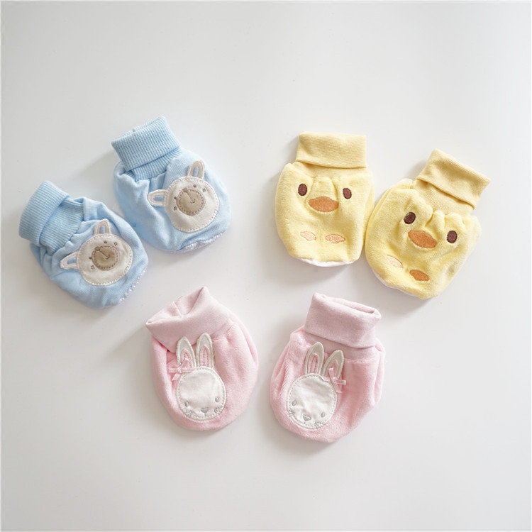 婴儿保暖脚套新生儿鞋子新生宝宝天鹅绒双层纯棉内里袜套精品专柜