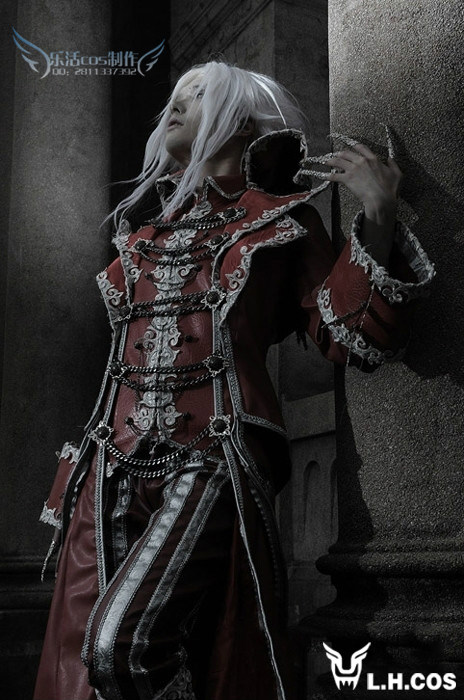 【可出租】lol英雄联盟男 猩红收割者吸血鬼 cosplay 服装 指甲