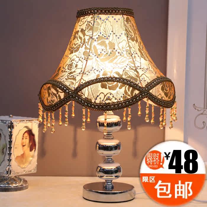 欧式台灯卧室蕾丝温馨床头灯简约现代婚庆北欧时尚美式书房台灯