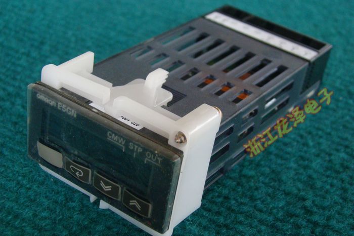 日本原装 OMRON欧姆龙 E5GN-QTC温控器 温控表成色不错