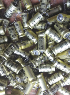 西门子 SIEMENS SIKOREL 西门子 63v 15uf 金装轴向发烧电解电容