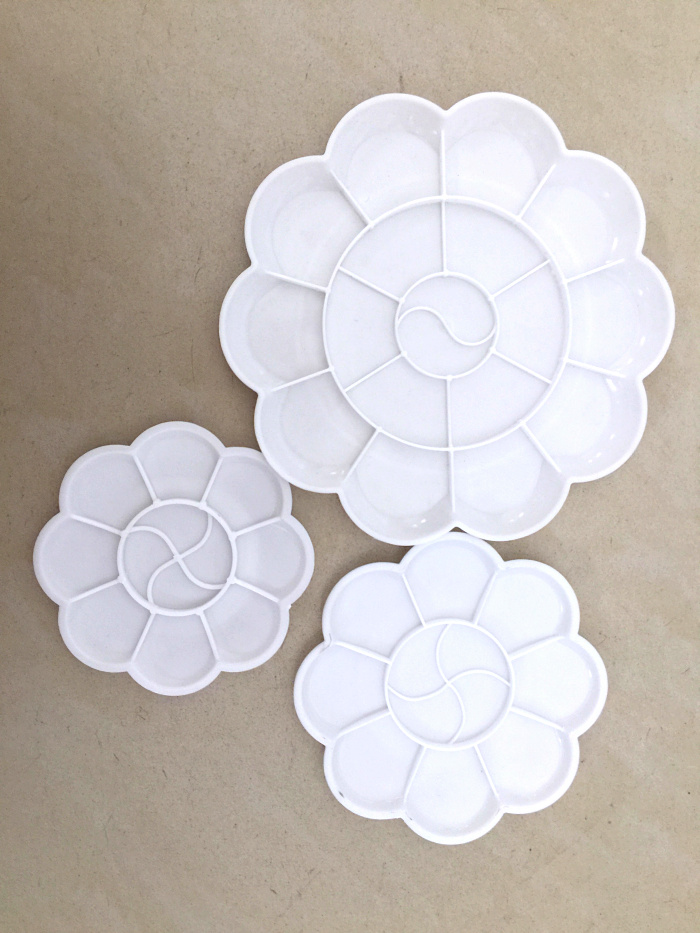 八格梅花形塑料调色碟/调色板/调色盘 大中小型号 美术画材