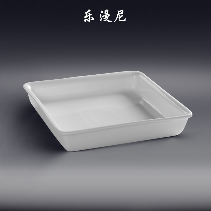 美食的重要元素：论餐盘的重要性