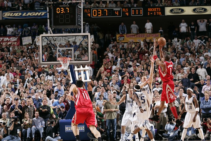 店铺所有海报都是单张起售，需要几张拍几件的哈，链接是默认单个画心的价格，需要配实木相框的，请联系客服补差价，谢谢（相框颜色有黑色，白色，咖啡色，原木色，需要配框的请联系客服）