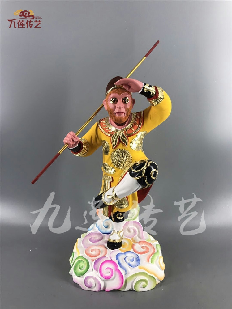 木雕人物神像齐天大圣孙悟空大圣爷香樟木手工漆线雕40cm传艺木雕