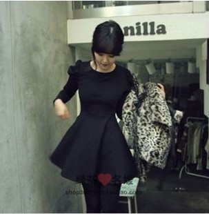 秋冬季新款韩版蓬蓬裙连衣裙修身大摆显瘦羊绒羊毛呢妮子裙子63女