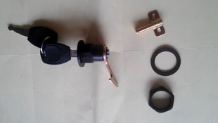 踏板车电动车尾箱锁芯摩托车不锈钢后备箱锁头凌鹰工具箱配件通用