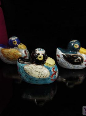 陶瓷动物手绘粉彩摆件