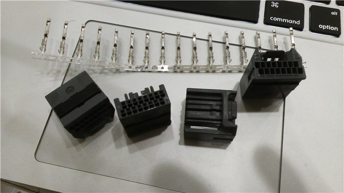 现货供应 JAE 汽车连接器 MX34020SF1  样品 批量