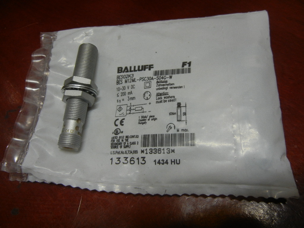 BALLUFF巴鲁夫BES M12ML-PSC30A-S04G-W接近开关BES02K3