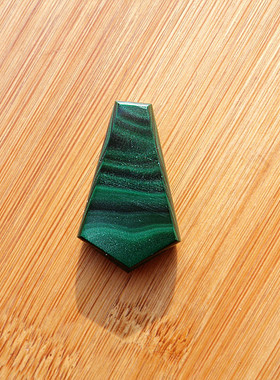 鳌犷天然孔雀石无事牌水晶挂件