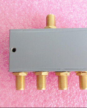10-1000MHz 1W SMA RF 射频同轴 4路 四合一合路器 一分四功分器
