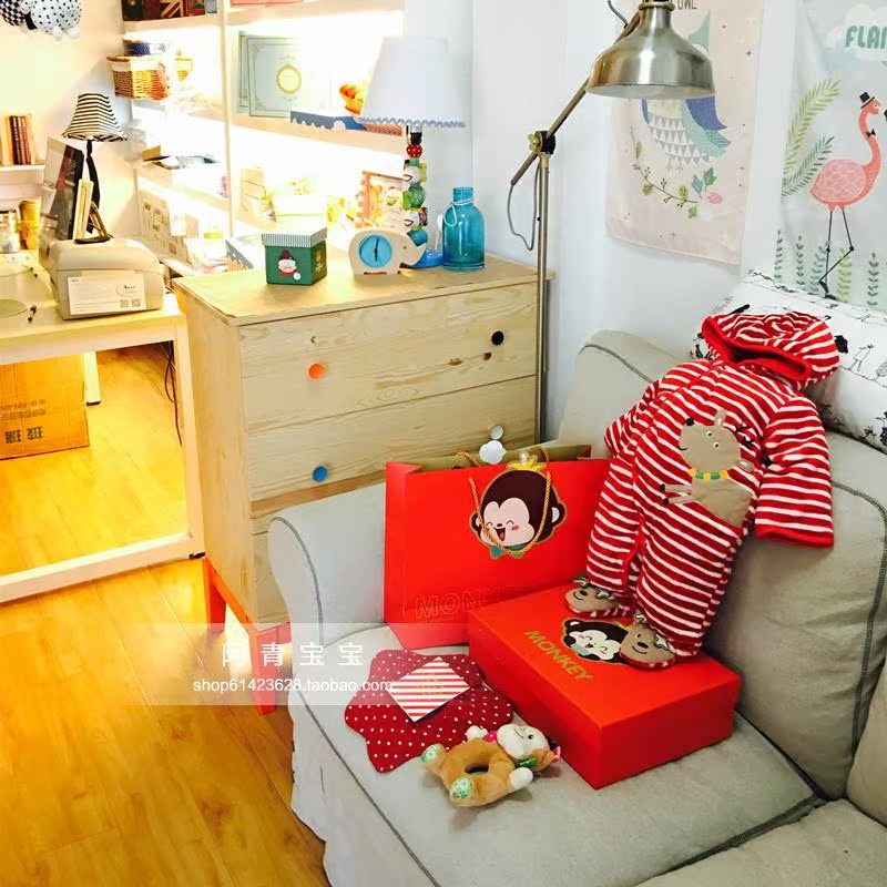 Coffret cadeau pour nouveau-né - Vêtements + Fournitures - Ref 1976863 Image 1