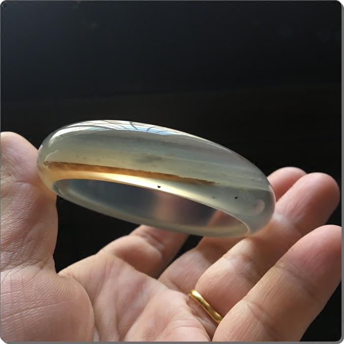 巴西纯天然原石无烧半玻璃种半冰飘水草缠丝玛瑙手镯 女士礼