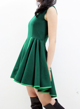 高级定制 官网同款 森女风绿色精灵复古大摆前短后长羊毛呢连衣裙