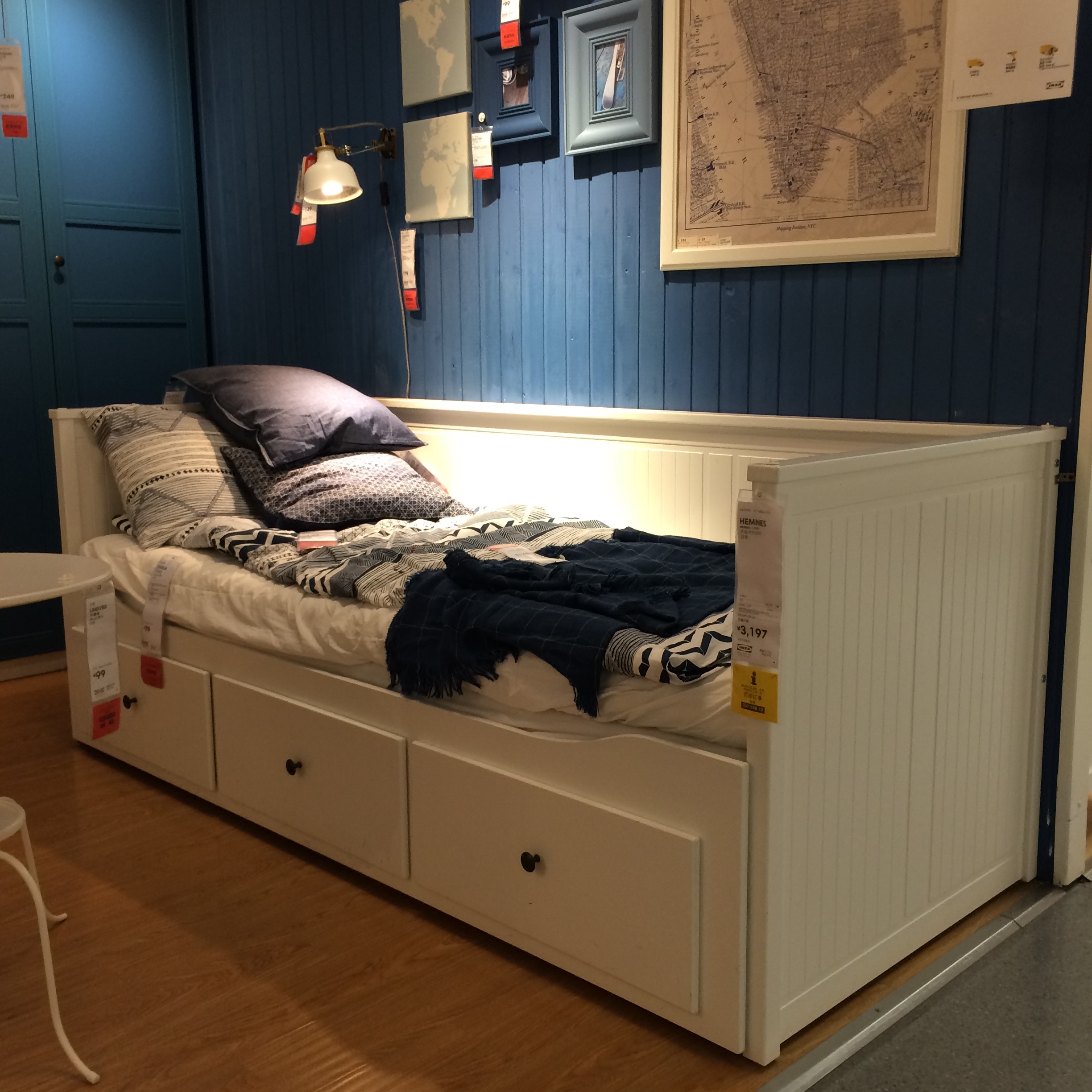 【ikea/宜家国内代购】 汉尼斯  坐卧两用床框架带3屉 沙发床特价