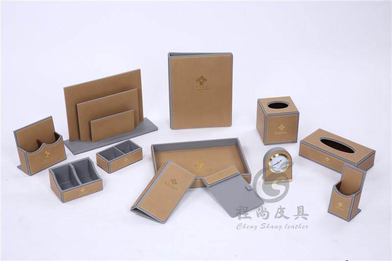 厂家定做客房酒店皮具用品纸巾盒便签本服务指南夹鞋蓝托盘垃圾桶