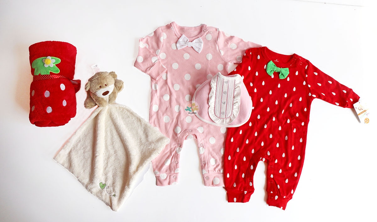 Coffret cadeau pour nouveau-né - Vêtements + Fournitures - Ref 1952626 Image 4