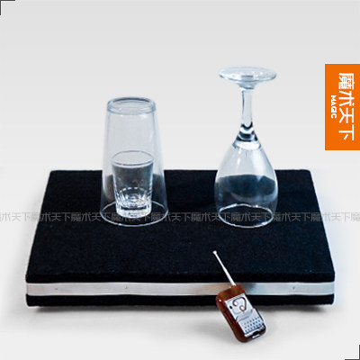 魔术天下 舞台道具 二合一遥控爆杯+硬币入杯 弹币桌垫(带玻璃罩)