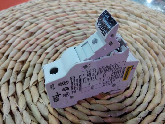 CHCC1DIU/2DIU/3DIU BUSSMANN 10X38卡轨式底座32A 600V 全新带灯 电子元器件市场 熔丝/保险丝座/断路器/保险管 原图主图