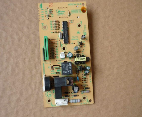 原装拆机，没修过，实物拍图，默认韵达，当天发货 买电视主板的亲，请看清标题的屏型号