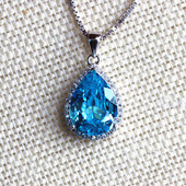 闪亮梨形海蓝宝石水滴吊坠项链镶嵌纯银镀18K金女款 守护神彩宝石