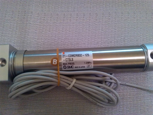 SMC型迷你气缸CDM2RB20-25/50/75/100/125/150/175/200/250/300