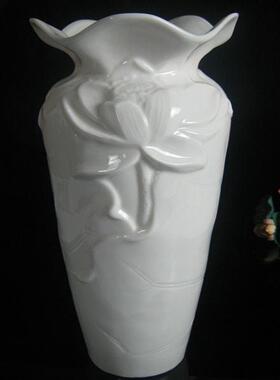 供佛白瓷浮雕甘露观音净水瓶