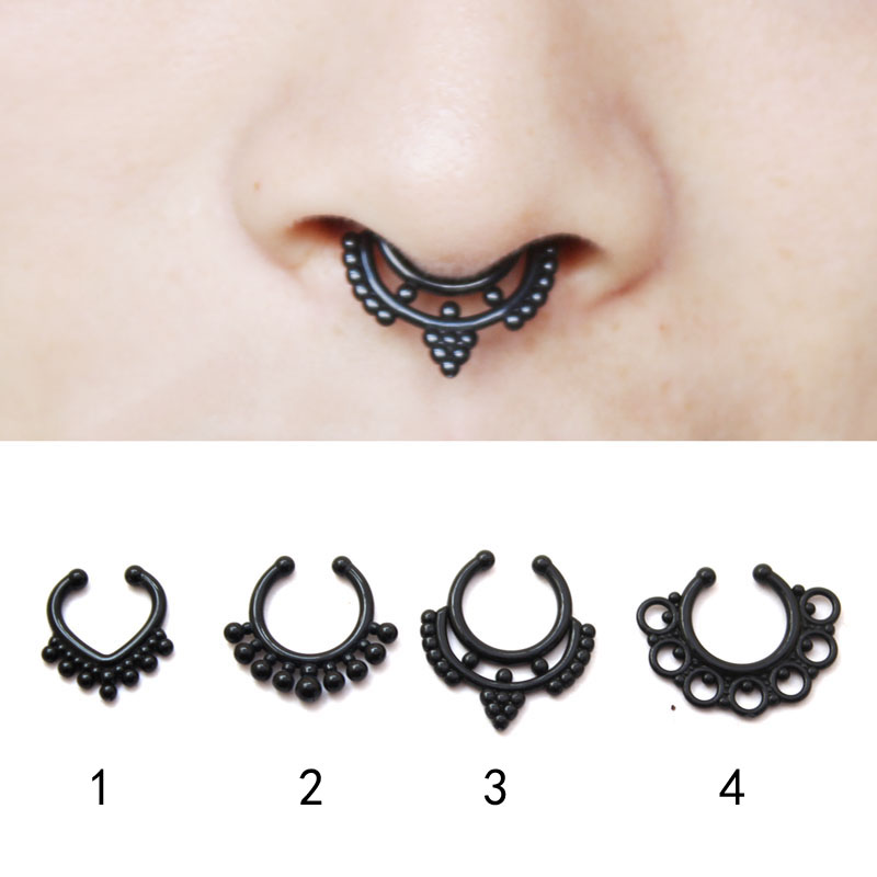 鼻钉 不需要打孔就能戴的佩戴！ 亚克力，也就是塑料材质，不会变色生锈