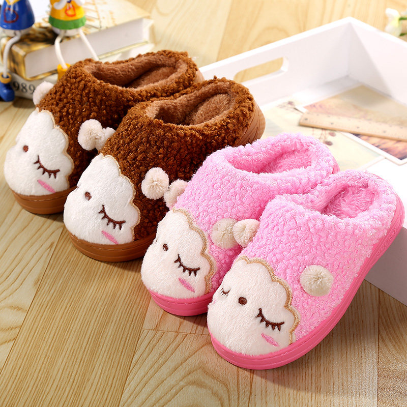 Pantoufles enfants en autre pour hiver - semelle caoutchouc Wear - Ref 1016550 Image 1